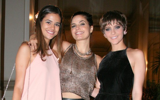 Arianne Botelho, Emanuelle Araújo e Isabella Santoni