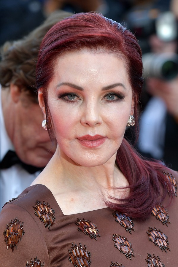 CANNES, FRANCE - MAY 25: Priscilla Presley attends the screening of "Elvis" during the 75th annual Cannes film festival at Palais des Festivals on May 25, 2022 in Cannes, France. (Photo by Dominique Charriau/WireImage) (Foto: WireImage)