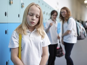 Segundo pesquisa, bullying se torna mais frequente entre adolescentes mais populares (Foto: Phil Boorman / Cultura Creative)