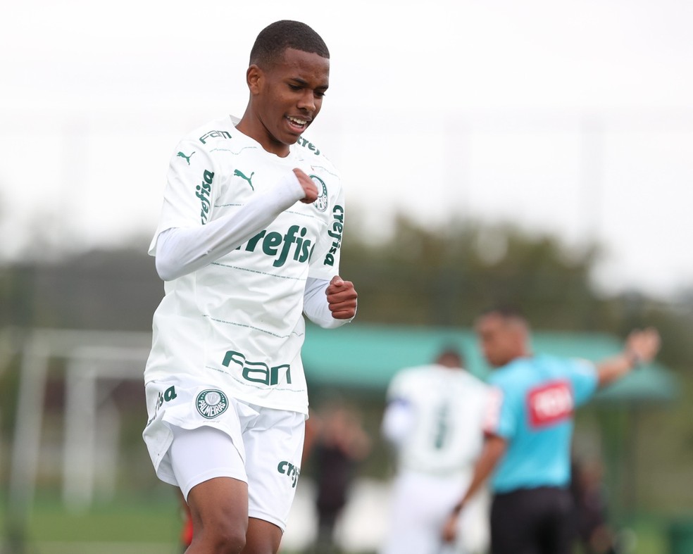 Estêvão, atacante do Palmeiras — Foto: Fabio Menotti / Palmeiras