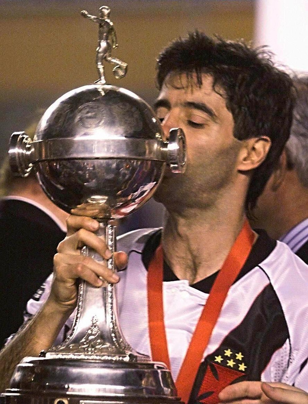 Mauro Galv&atilde;o, Vasco, Ta&ccedil;a Libertadores 1998 &mdash; Foto: AFP