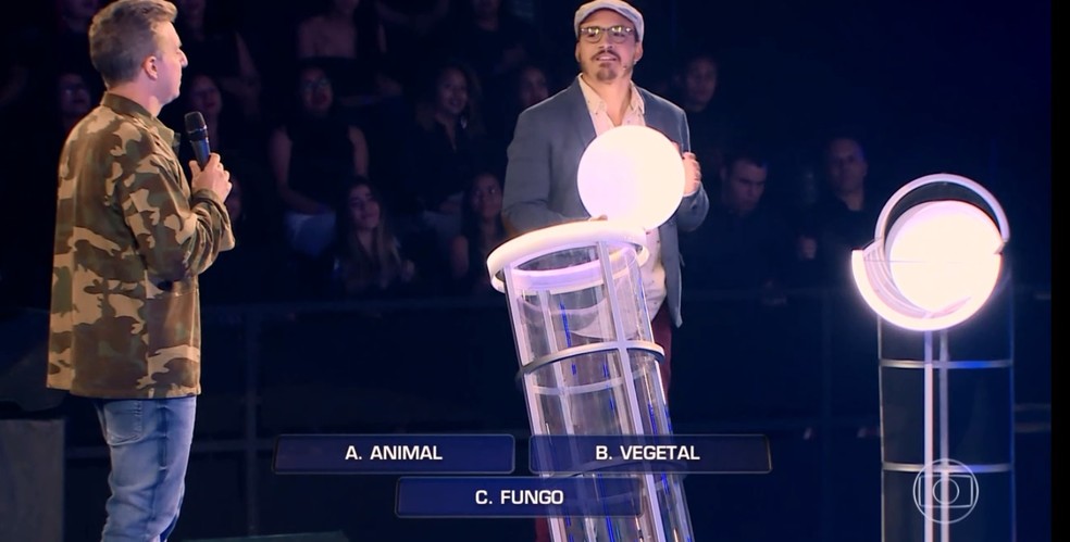 Luciano Huck e Marcos no desafio da parede do 'The Wall' â Foto: TV Globo