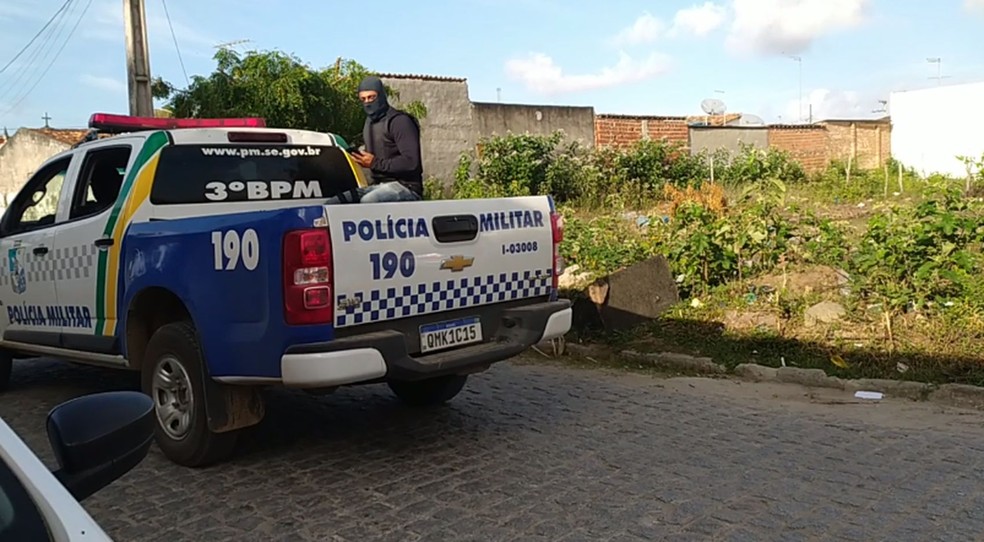 Operação em Itabaiana contra tráfico de drogas — Foto: Paulo Pereira