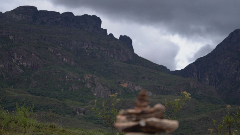 A montanha que dá nome à Serra do Caraça — Foto: Globo Repórter