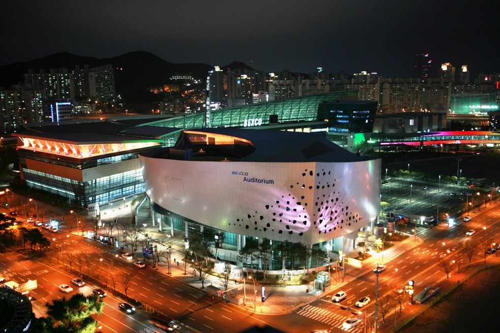 Auditório em Busan onde ocorrerão os jogos — Foto: Reprodução