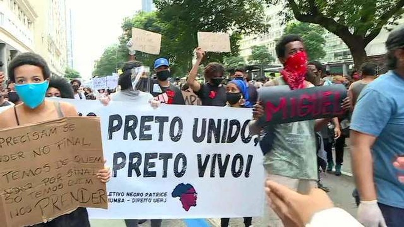 Dia De Protestos Em Todo O Brasil Manifestantes Fazem Ato Contra Bolsonaro E A Favor Da