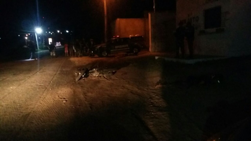 Após perseguição, dois homens são mortos a tiros em São Gonçalo do Amarante. (Foto: Sérgio Henrique Santos/Inter TV Cabugi)