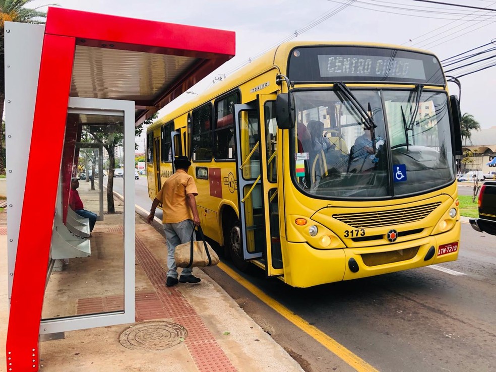 Prefeitura abre licitaÃ§Ã£o para o transporte pÃºblico de Londrina â€” Foto: Gustavo Parra/RPC