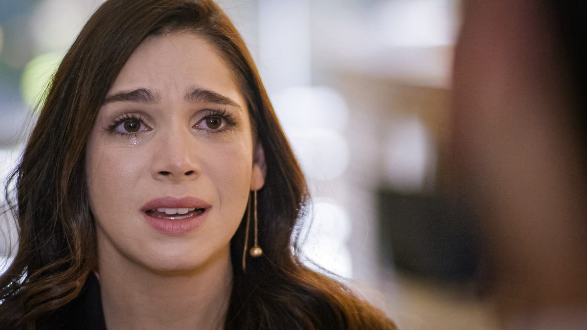 Salve Se Quem Puder Micaela Dira Adeus A Bruno Antes De Partir Para Os Estados Unidos Vem Por Ai Gshow