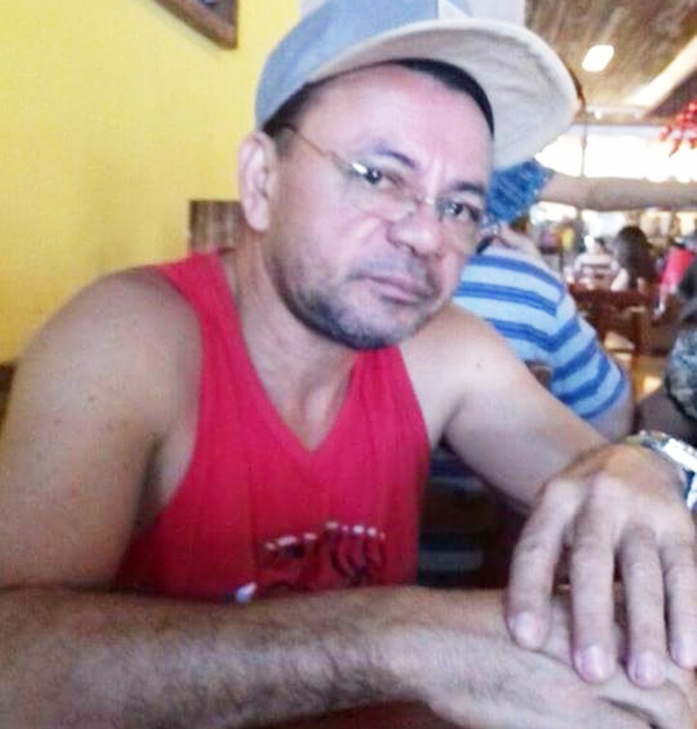 Lourenço Salvino da Silva, de 51 anos, é dono de uma empresa de bombas de água no bairro da Ribeira, em Natal (Foto: Arquivo da Família)