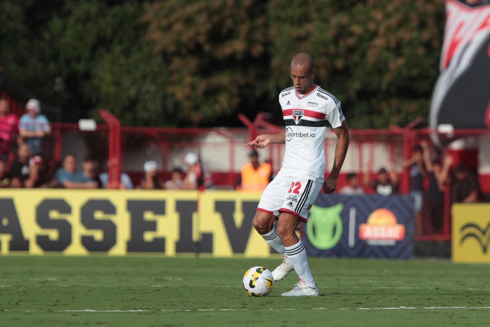 Miranda pode ter maior sequência como titular do São Paulo em 2022