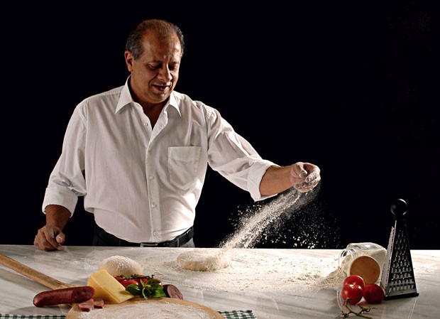 Preparar pizzas era só um hobby de Augusto Jr.  Sua “arte” ajudou a prolongar a vida do pai (Foto: J.C. Buldrini)