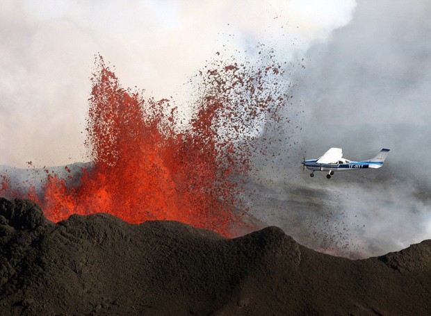 vulcão islândia (Foto: Reprodução/Imgur/Baldur Sveinsson)