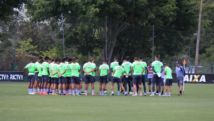 Figueirense apresenta (Foto: Luiz Henrique/Figueirense FC)