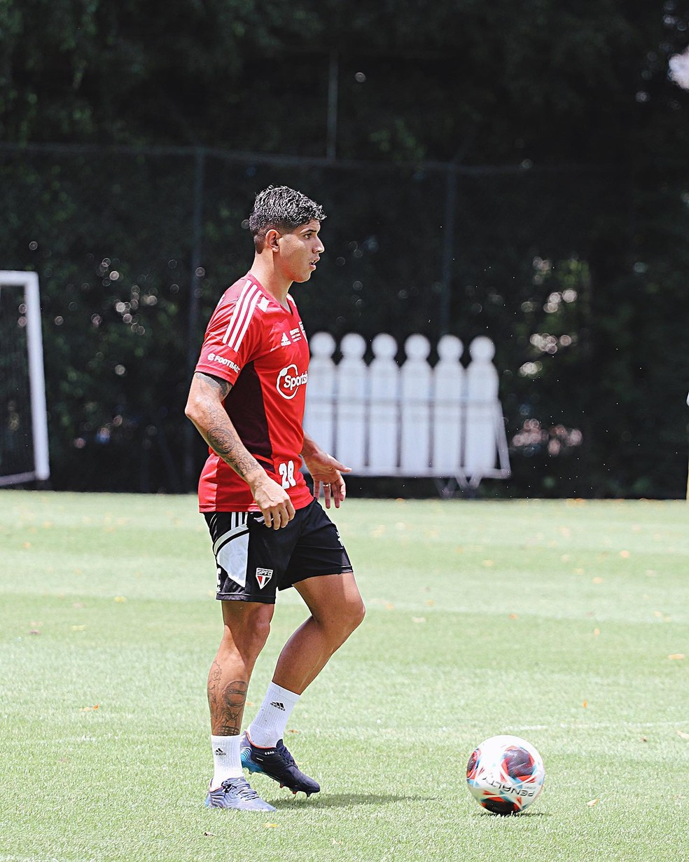 Alan Franco em treino do São Paulo — Foto: Divulgação / São Paulo FC