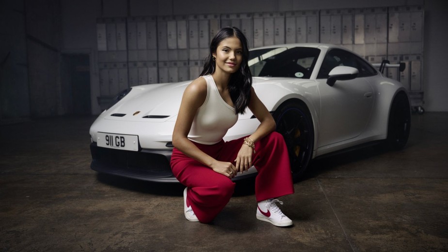 Tenista britânica Emma Raducanu é nova embaixadora da Porsche