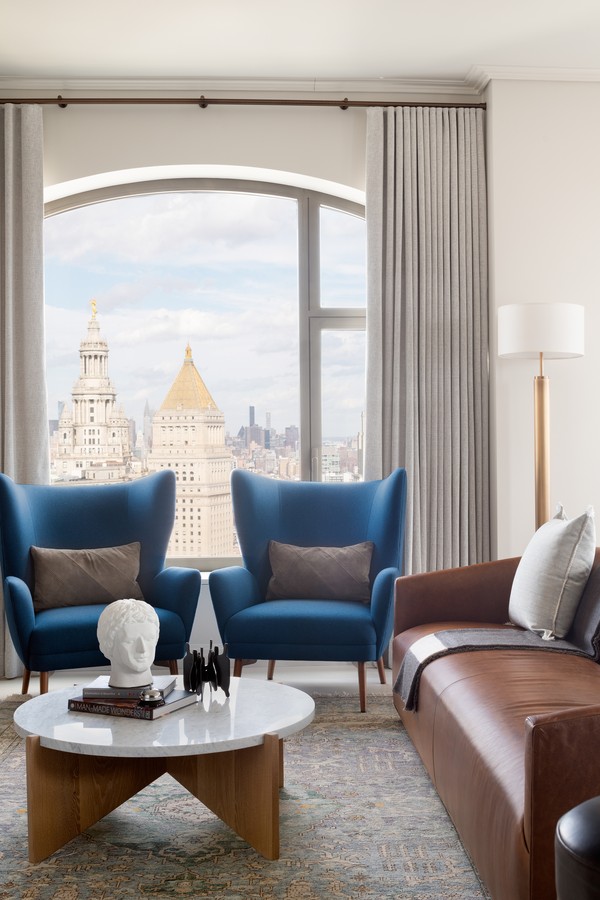 Em Nova York, apartamento de 110 m² tem décor elegante com materiais naturais (Foto: Daniel Wang)