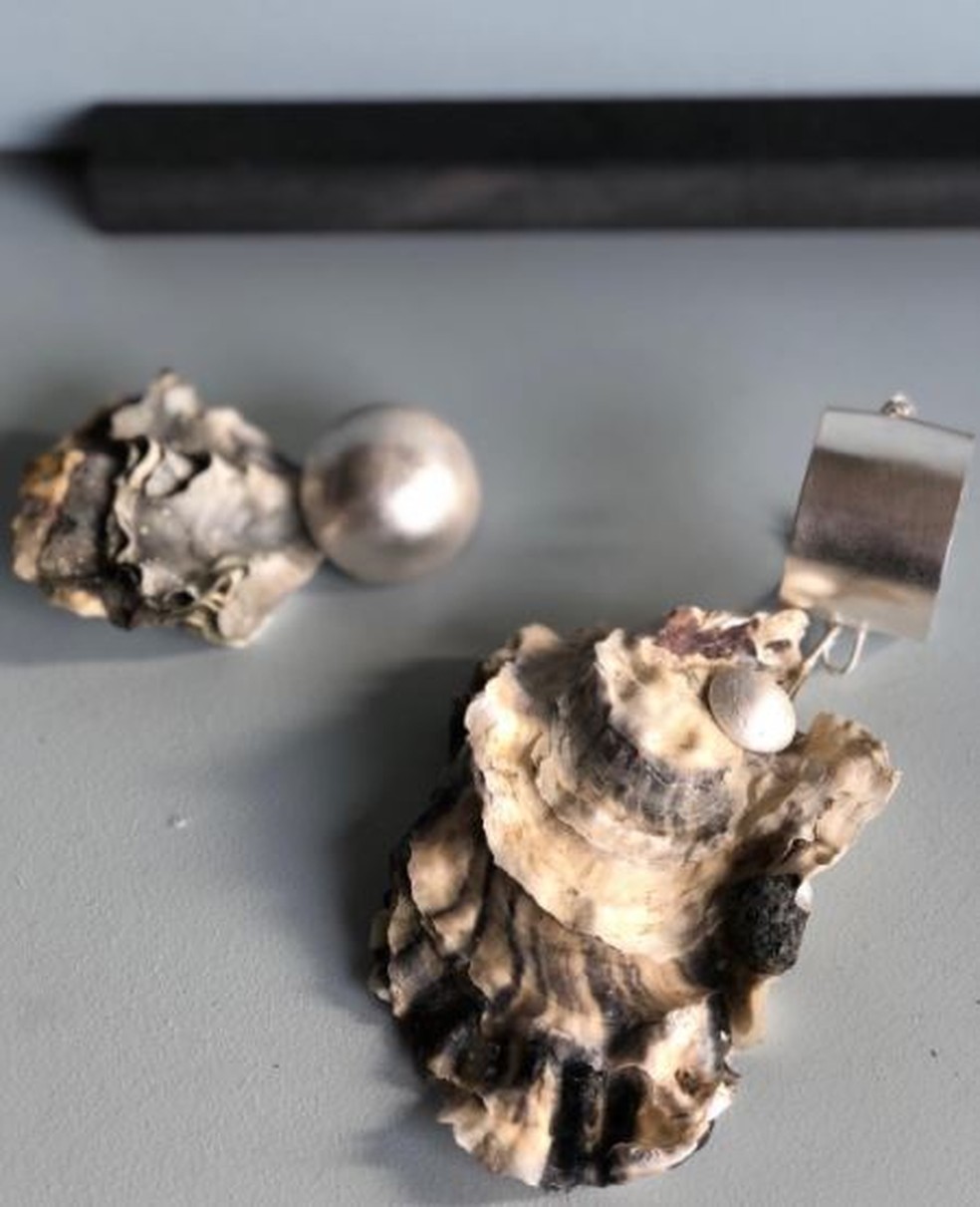 Jóias feitas com conchas — Foto: Reprodução / Instagram