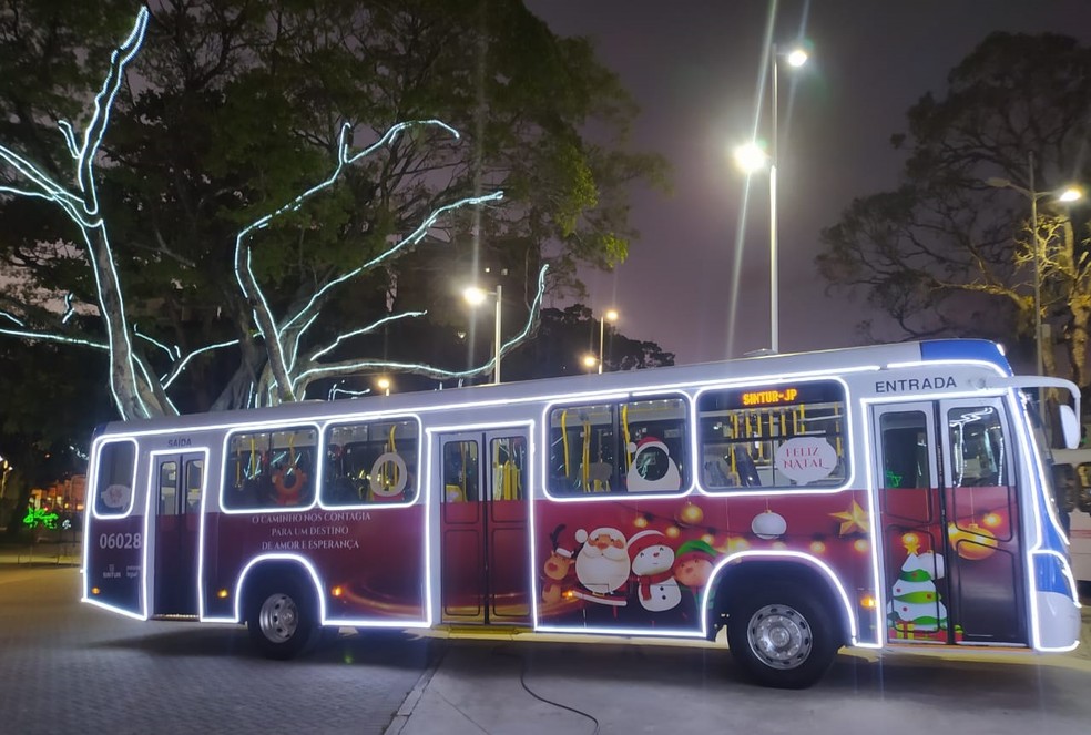 Ônibus natalinos de João Pessoa começam a circular em 12 novas linhas |  Paraíba | G1