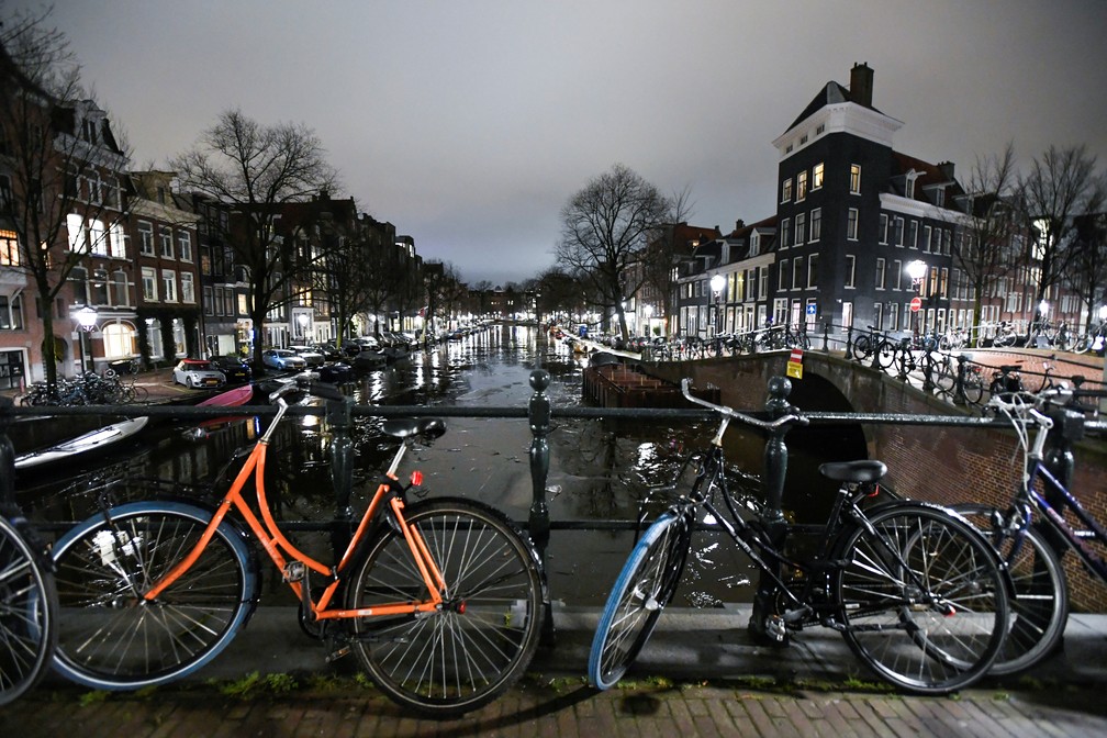 Imagem de Amsterdã em 16 de fevereiro de 2021 — Foto: Piroschka Van De Wouw/Reuters