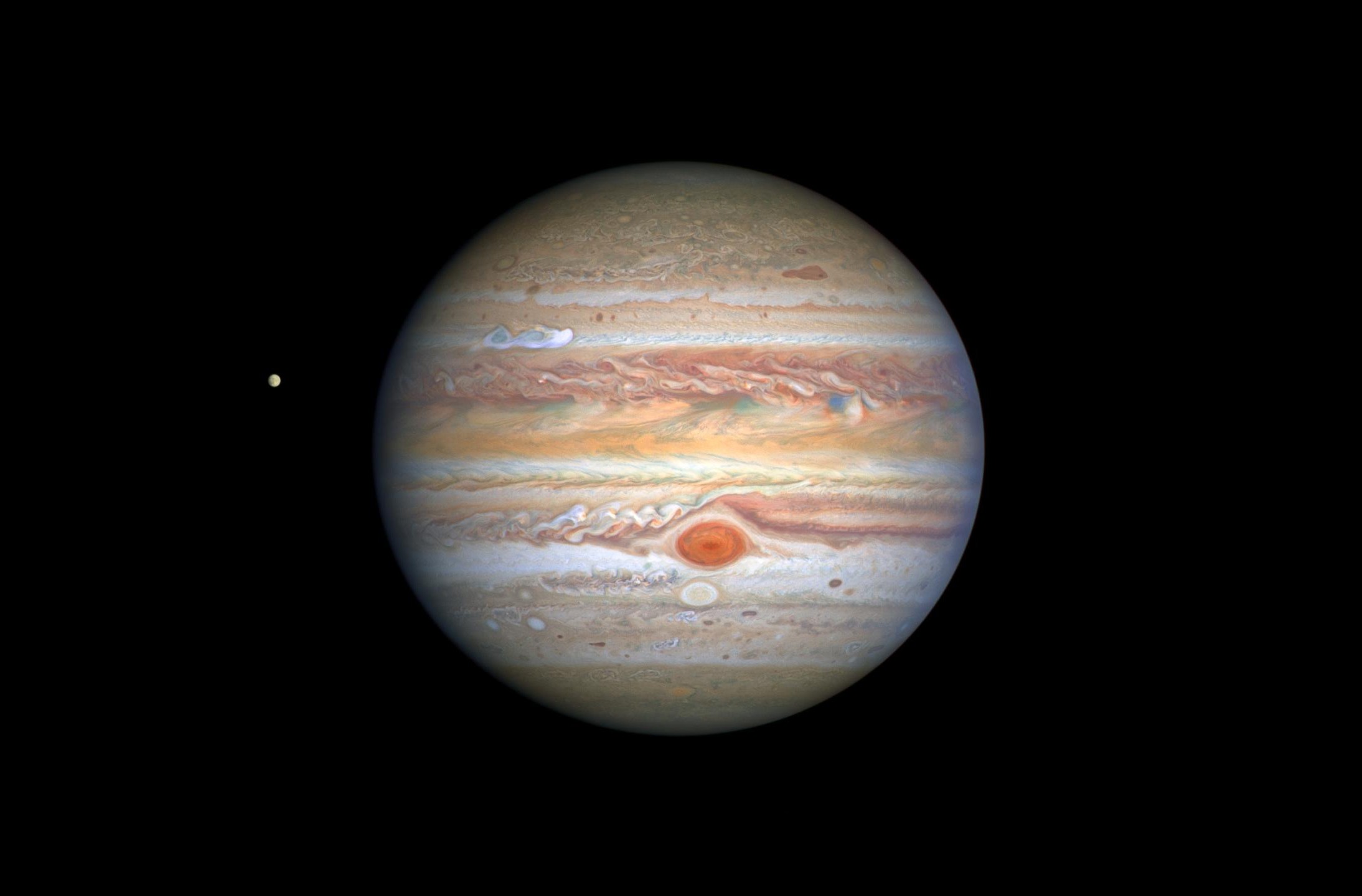 Júpiter e Europa, uma de suas luas, em imagem capturada pelo telescópio espacial Hubble em 25 de agosto de 2020 (Foto: NASA, ESA, STScI, A. Simon (Goddard Space Flight Center), M.H. Wong (University of California, Berkeley), and the OPAL team)