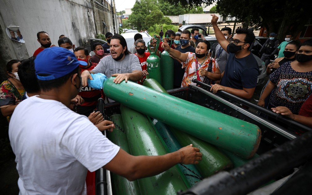 Crise deixou pessoas morrerem asfixiadas por Covid no Amazonas — Foto: REUTERS/Bruno Kelly