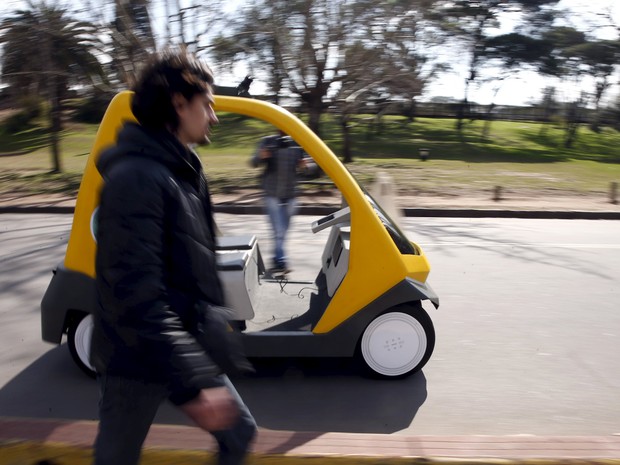 Auto Esporte - Argentinos testam protótipo de carro que dirige sozinho em Buenos  Aires