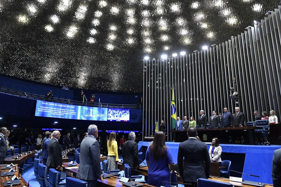 Senadores Que Votaram Pela Derrubada Do Veto A Aumento De Servidores Se Irritam Com Criticas Da Equipe Economica Brasil E Politica Valor Investe