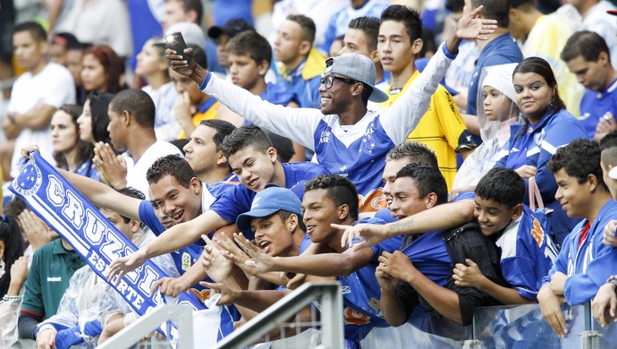 Conmebol libera uso de bandeiras  e instrumentos em jogo no Mineirão