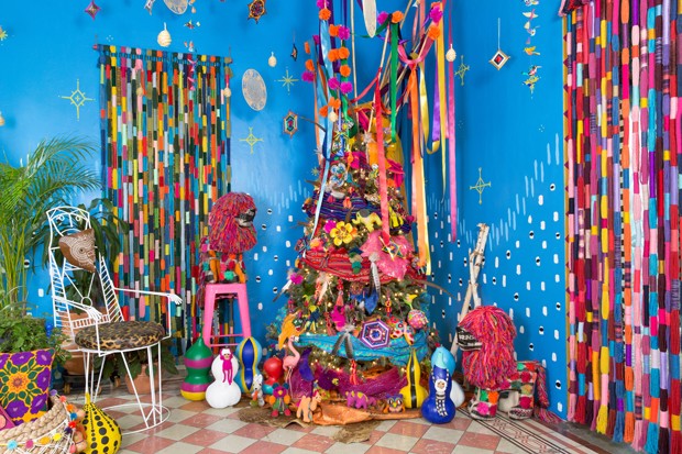 Elementos da cultura mexicana compõem árvore de Natal colorida (Foto: Clément Chevelt)