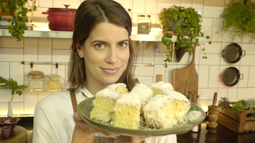 Bolo de coco da Maria Bopp — Foto: GNT