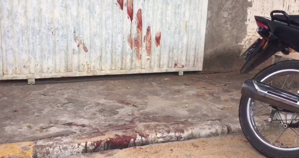 Mulher foi assassinada a facadas em Osvaldo Cruz (Foto: Reprodução/TV Fronteira)