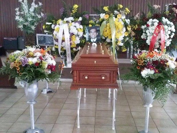 Corpo de Geraldo da Cunha está sendo velado no bairro São Pedro; enterro será às 14h. (Foto: Kassem Said / Inter TV dos Vales)
