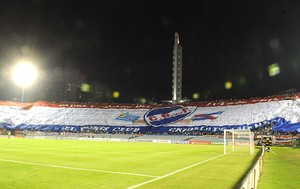 bandeirão torcida Nacional jogo Libertadores (Foto: AFP)