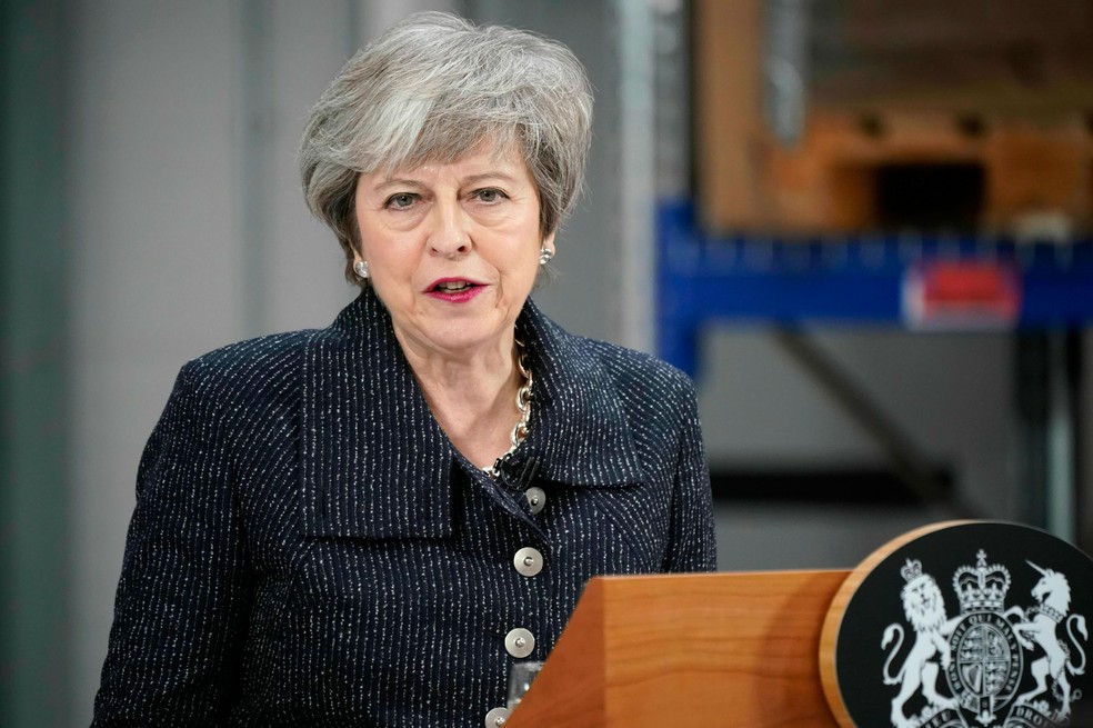 Primeira-ministra britânica, Theresa May, fez discurso em Grimsby, no nordeste da Inglaterra, na última sexta-feira (8)  — Foto: Christopher Furlong/PA via AP
