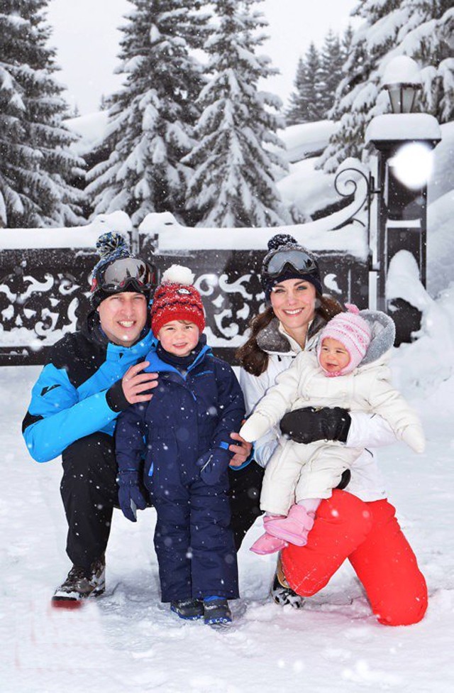 Família real compartilha viagem de férias na neve (Foto: Divulgação)