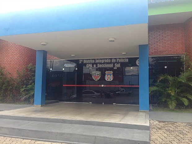 Motorista suspeito de matar passageiro a facadas em ônibus é preso em Manaus
