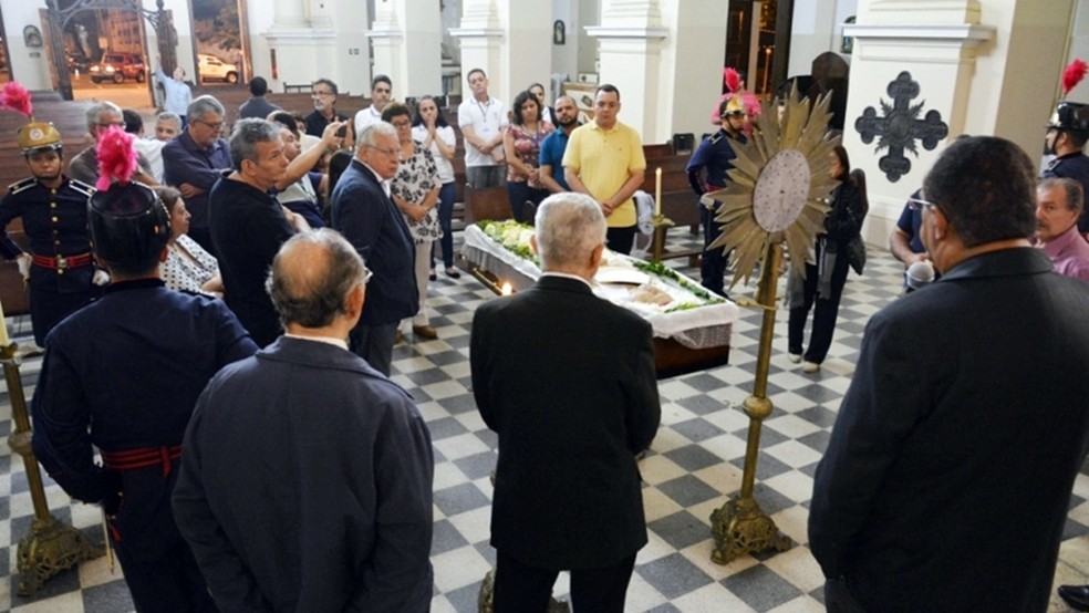 Velório de Dom José Maria Pires começou na madrugada desta terça-feira em João Pessoa (Foto: Eisenhower Almeida/Arquidiocese da Paraíba  )