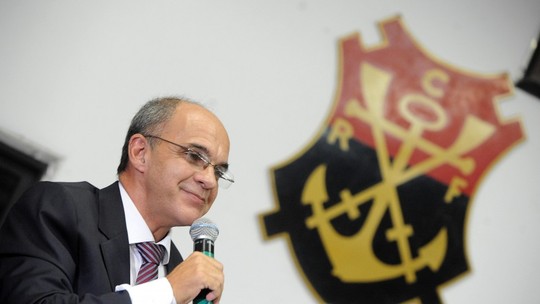 A queixa de Eduardo Bandeira de Mello contra um dirigente do Flamengo