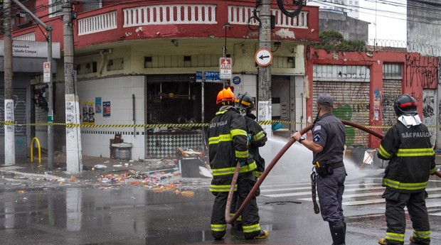 Bar: explosão deixou feridos (Foto: Estadão Conteúdo)