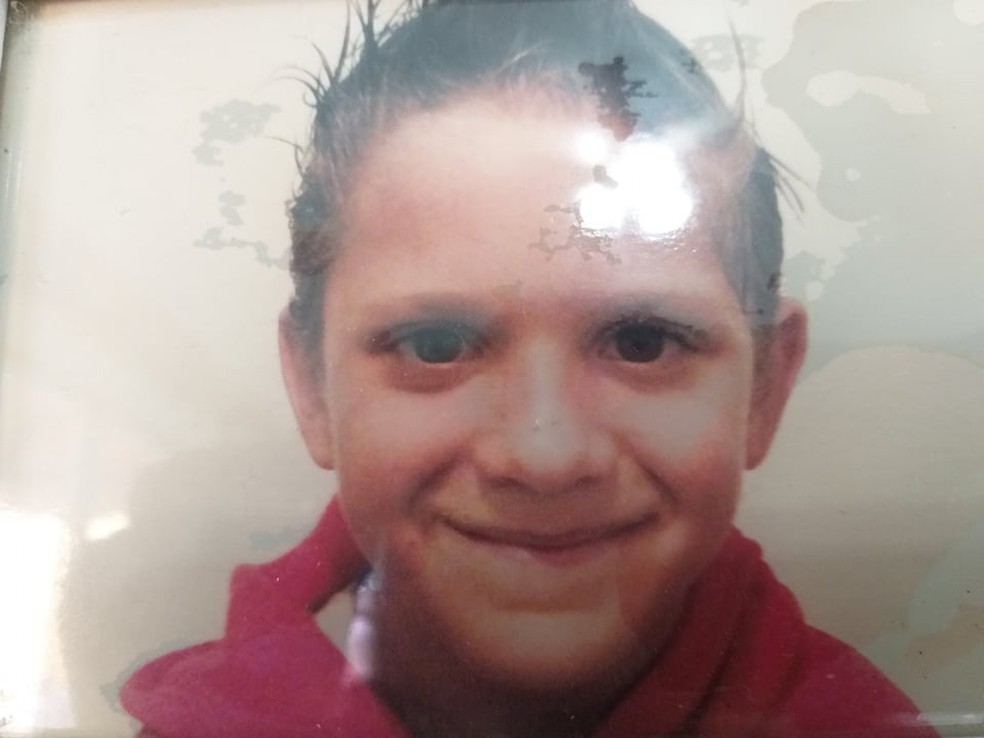 Ruan morreu aos 8 anos, vÃ­tima de acidente de trÃ¢nsito. Ele estava dormindo no banco de trÃ¡s quando o carro onde ele estava foi atingido por outro veÃ­culo â Foto: Arquivo pessoal