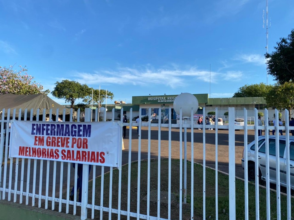 Enfermeiros fazem paralisação nesta quinta-feira (27) na região sul do estado — Foto: Martim Andrada/TV Morena