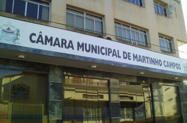 Compra de produtos e aquisição de serviços pela Prefeitura de Martinho Campos vira alvo de CPI