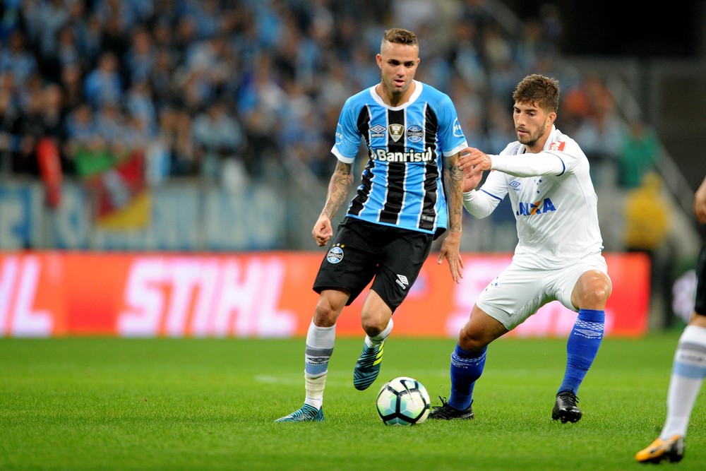 Valencia faz proposta por Luan e corre para tentar fechar no último dia da janela