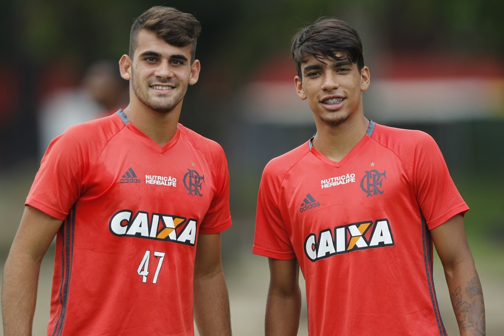 Felipe Vizeu e Lucas Paquetá Flamengo treino — Foto: Gilvan de Souza/Flamengo