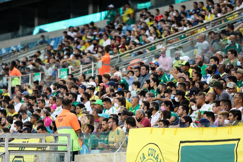 Torcida Cuiabá, Arena Pantanal — Foto: AssCom Dourado