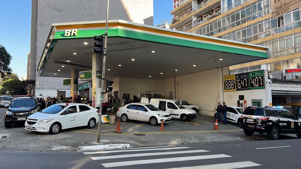 Posto fiscalizado na Bela Vista, Centro de SP, na manhã desta quinta (23) — Foto: Divulgação/Ascom/SJC-SP