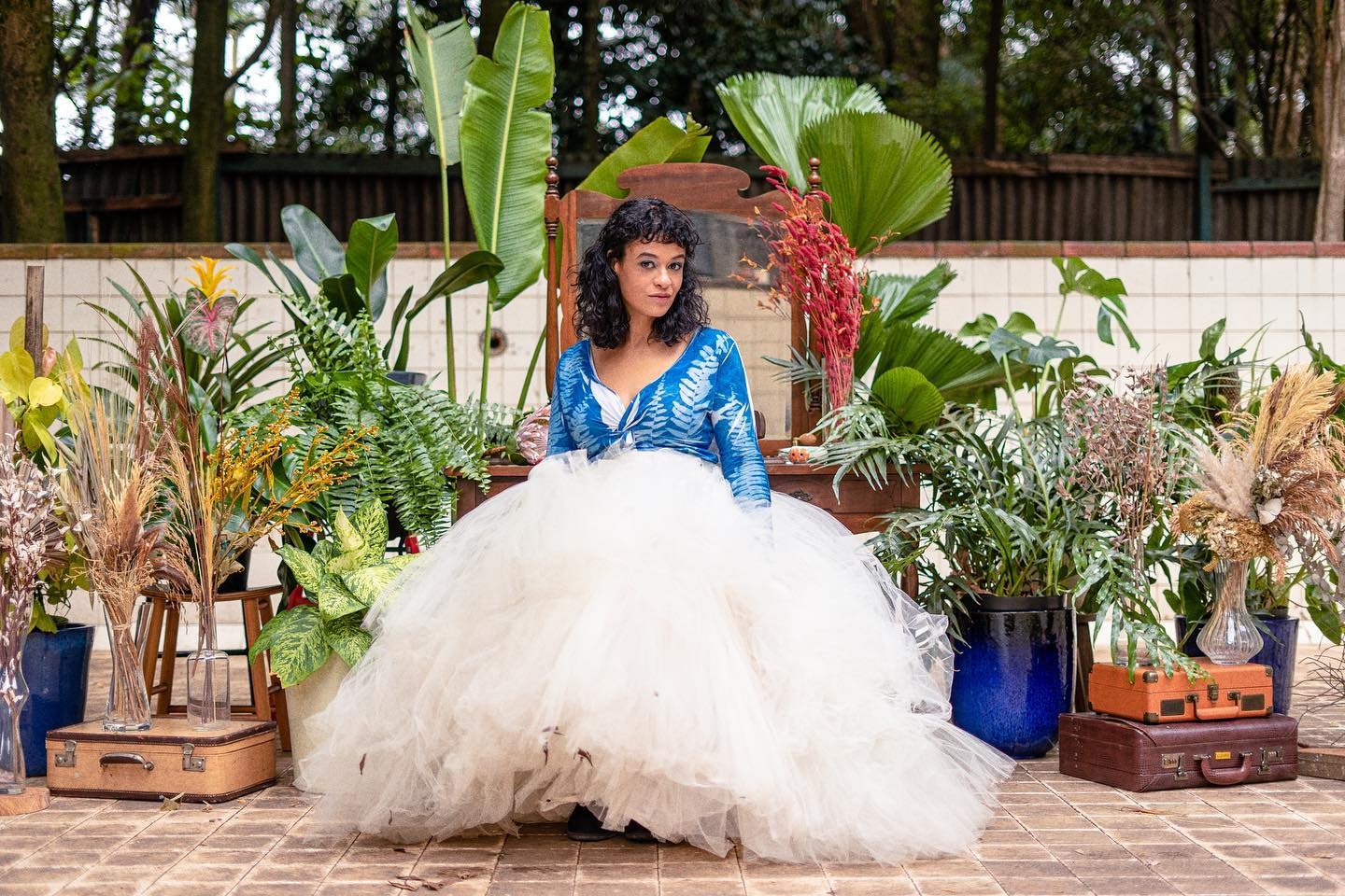 Tulipa Ruiz precisa fechar a cortina do passado para voltar a expandir a discografia autoral