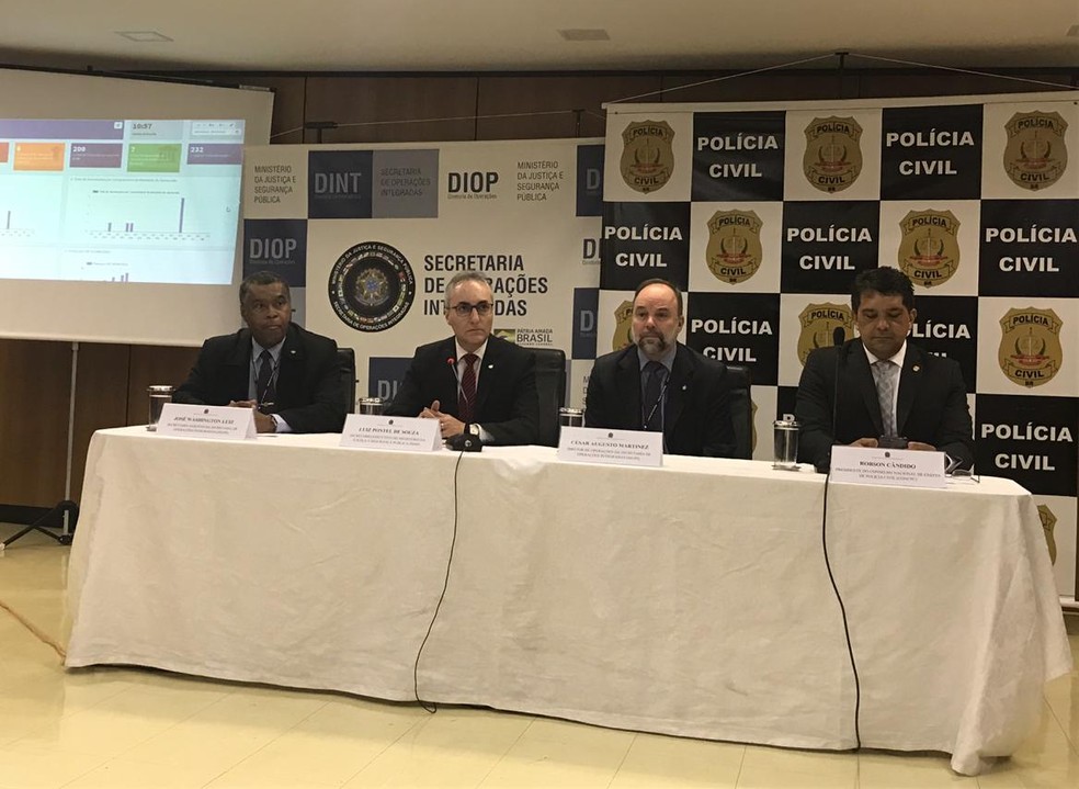 SecretÃ¡rios de operaÃ§Ã£o integrada do MJ e presidente do Conselho Nacional de Chefes da PolÃ­cia Civil fazem balanÃ§o da operaÃ§Ã£o Cronos â Foto: MarÃ­lia Marques/G1