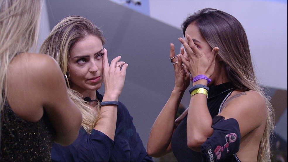 Paula fala sobre eliminação de Elana: 'Não era esse momento' — Foto: TV Globo